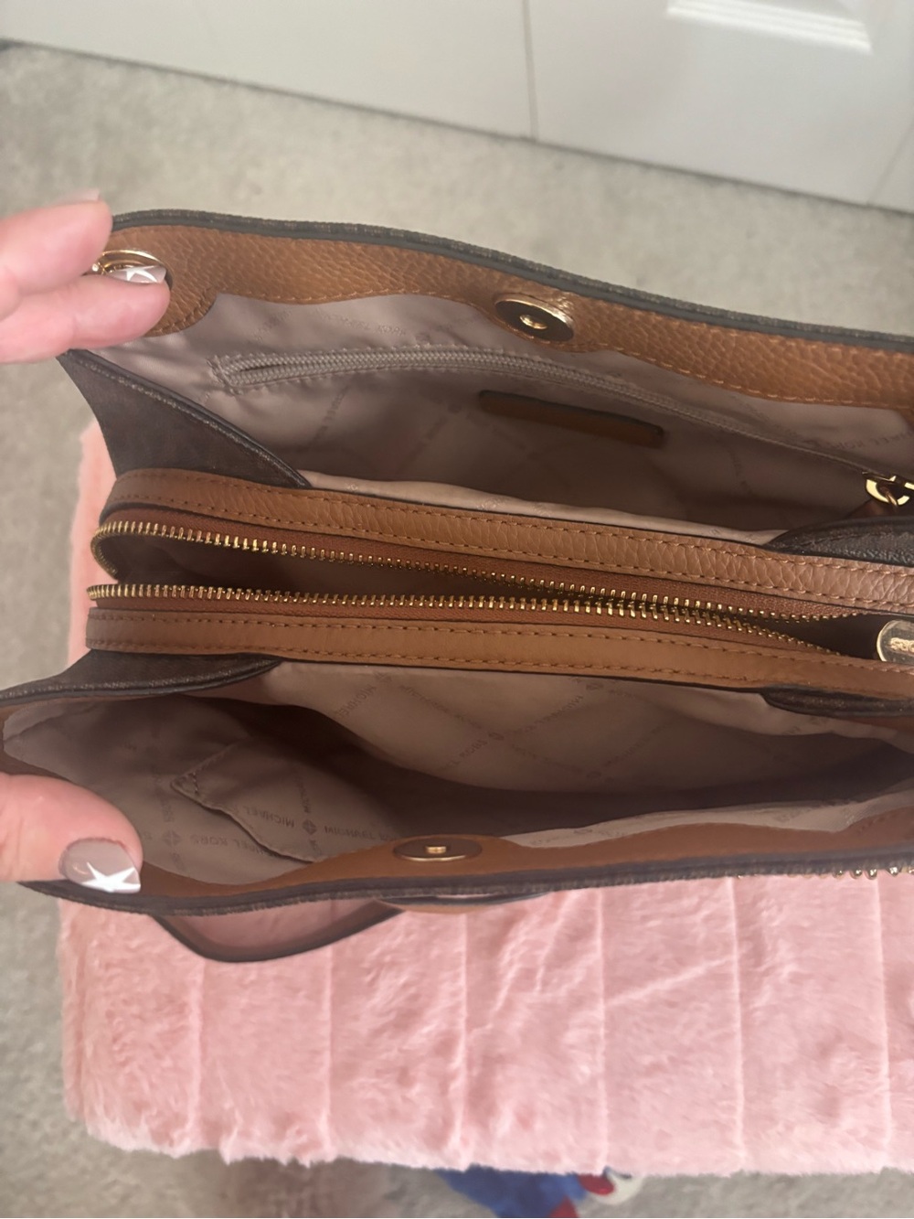 Michael Kors Brown Logo Chain-Handle Shoulder Bag - Picture 3 of 4